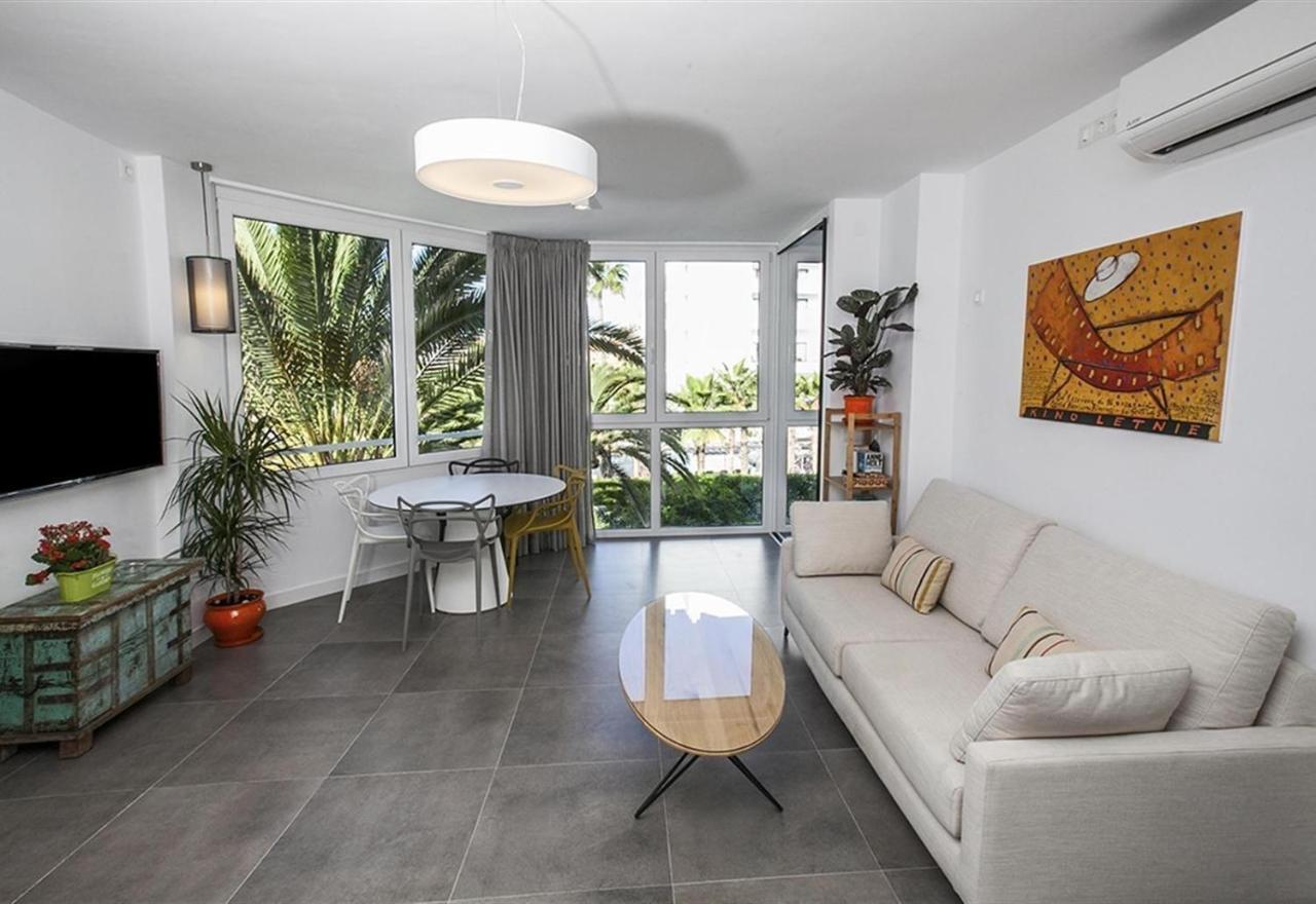Super Front Line Modern New Apartm Nerja Exterior foto