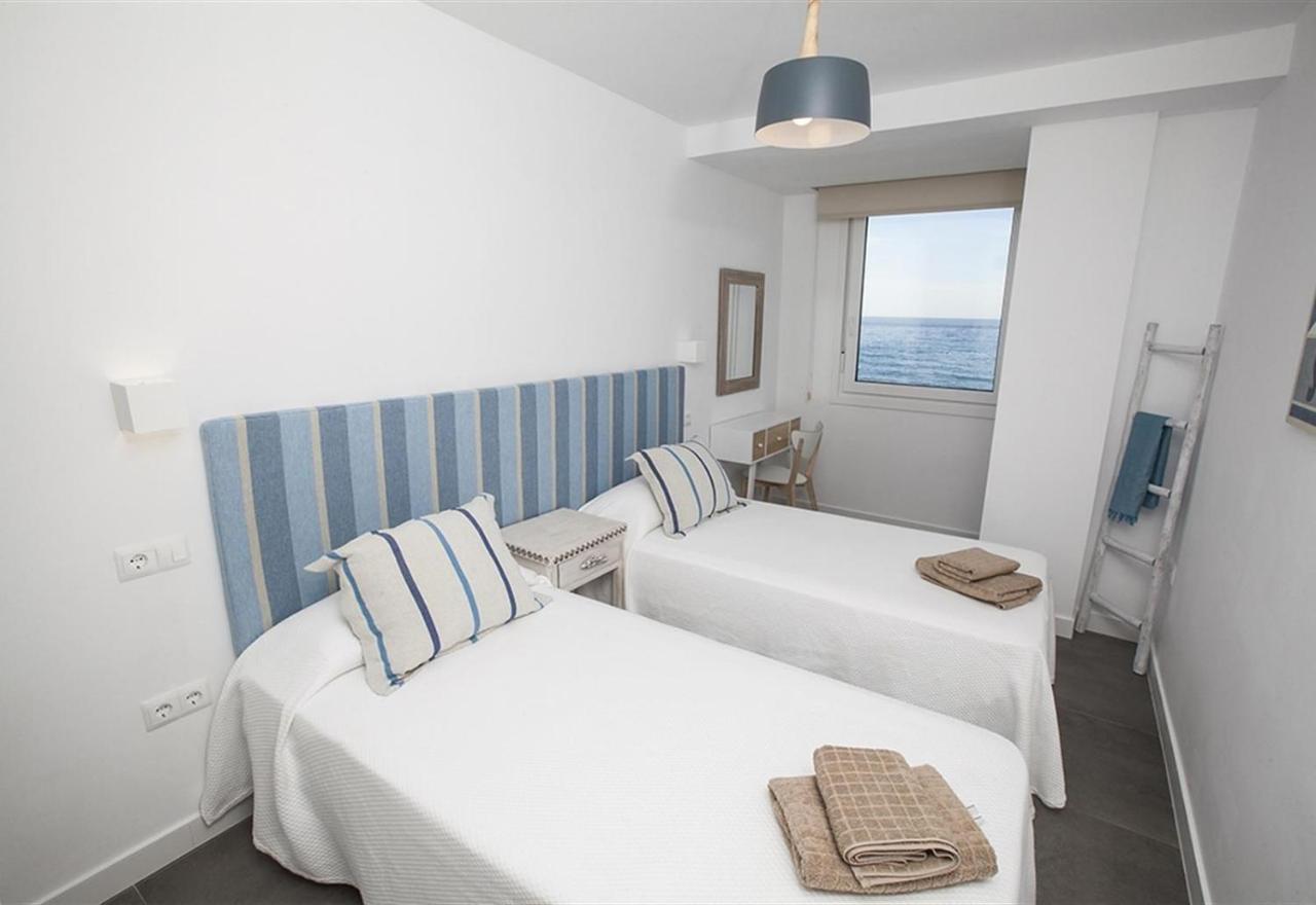 Super Front Line Modern New Apartm Nerja Exterior foto